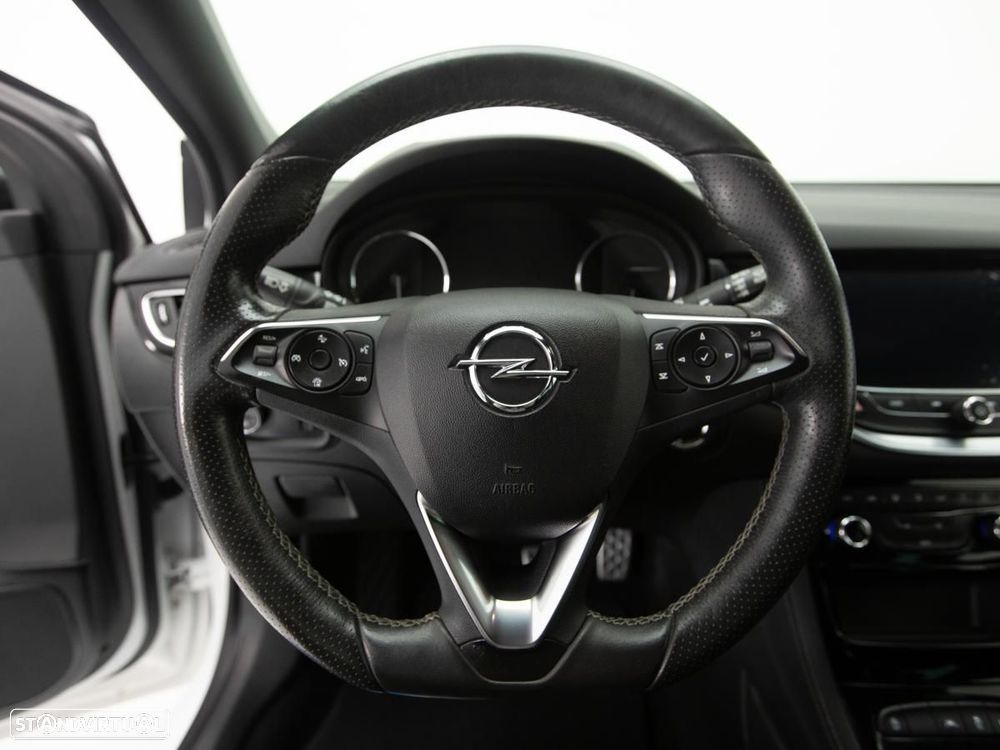 Opel Astra Sports Tourer - 16