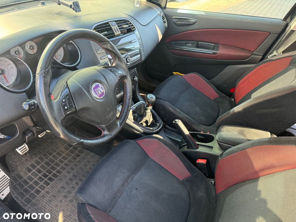 Fiat Bravo 1.9 Multijet 16V Sport - 17