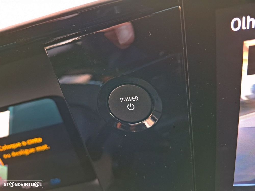 Renault 4 E-Tech 52 kWh Techno Autonomia Conforto - 16