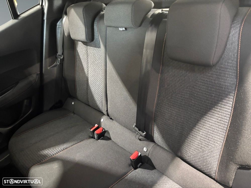 Peugeot e-2008 54 kWh Style - 14