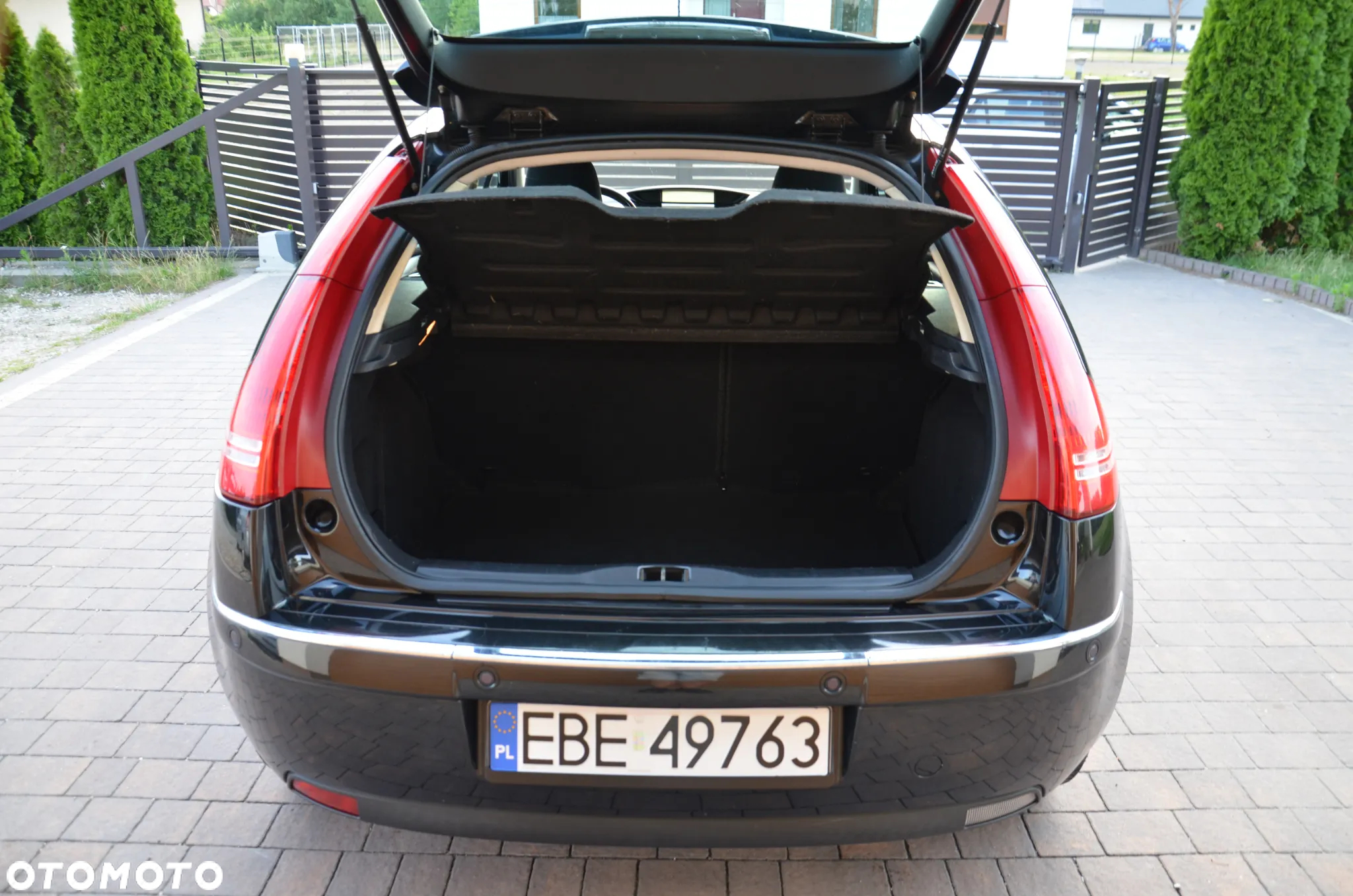Citroën C4 1.6 16V Exclusive - 14