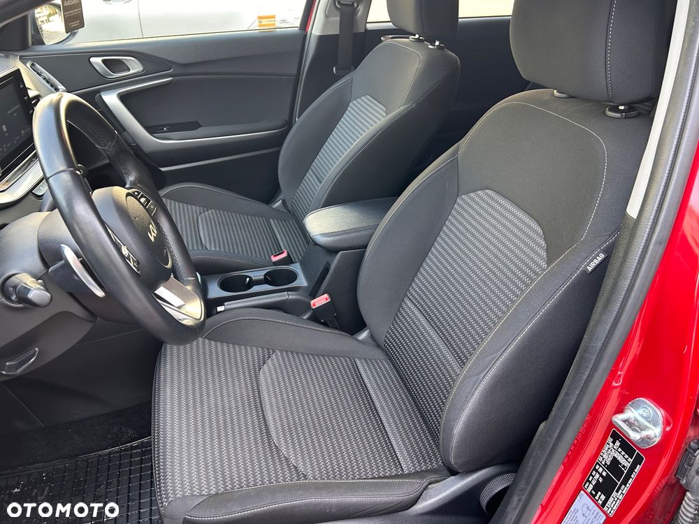 Kia Ceed 1.5 T-GDI M DCT - 25