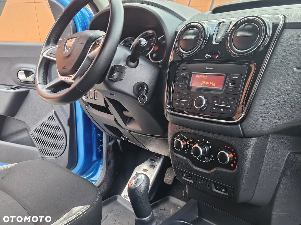 Dacia Dokker 1.6 SCe Stepway - 33