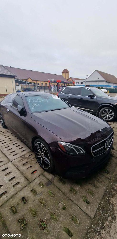 Mercedes-Benz Klasa E 450 4-Matic 9G-TRONIC - 22