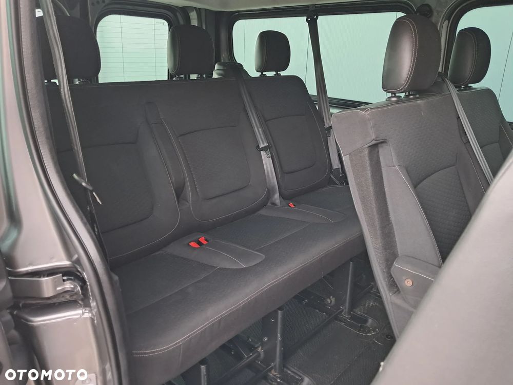 Opel Vivaro - 10