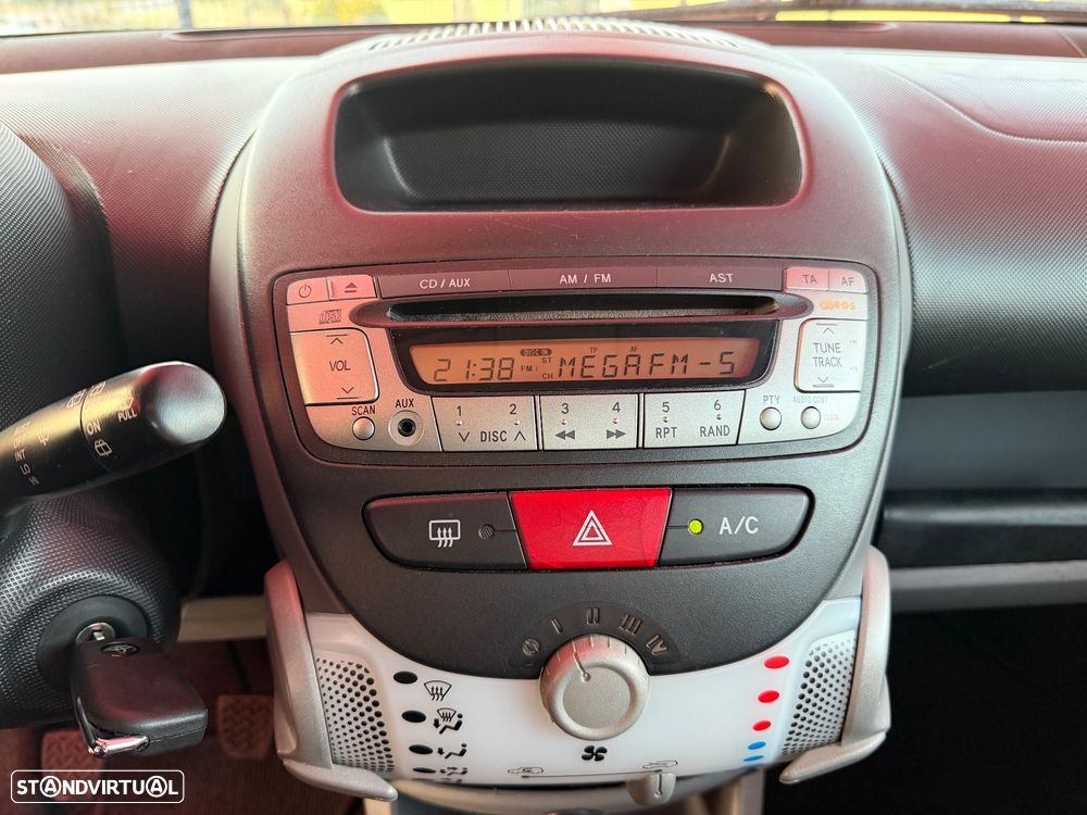 Toyota Aygo Cool - 17