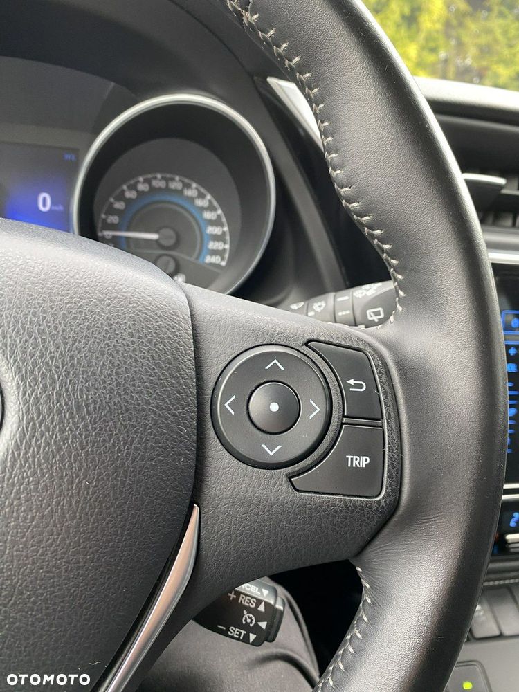 Toyota Auris - 16
