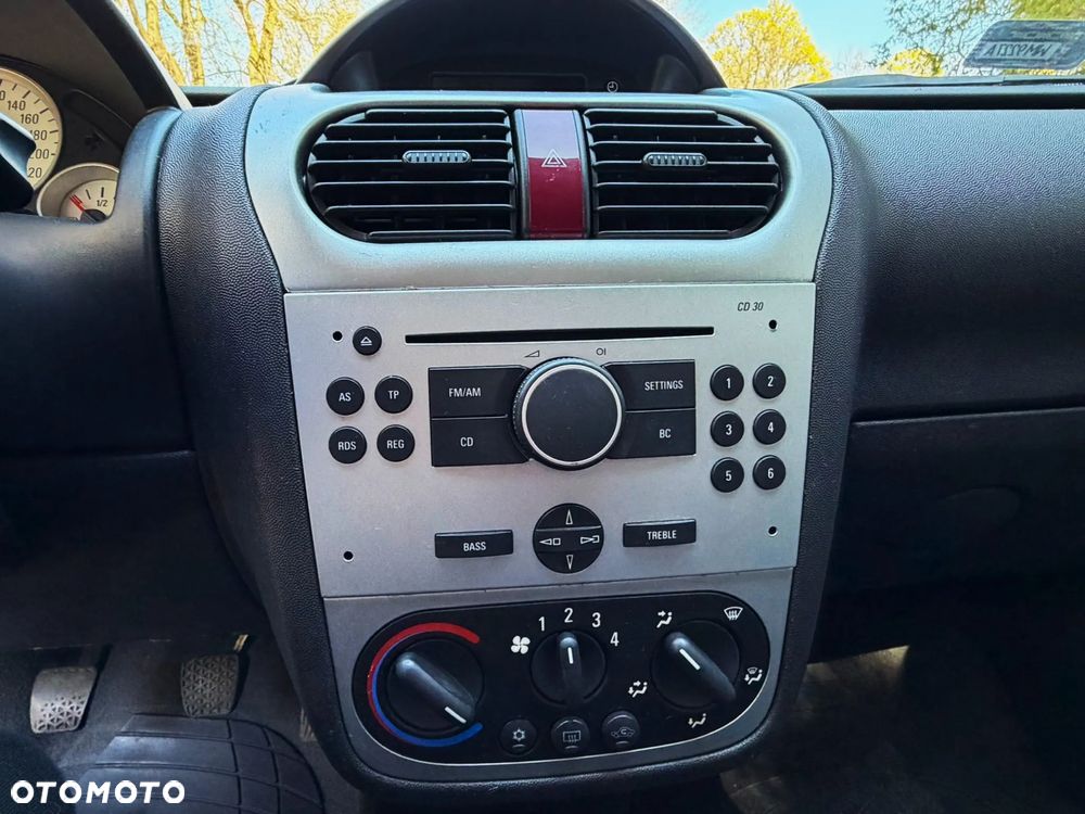 Opel Corsa 1.2 16V - 18