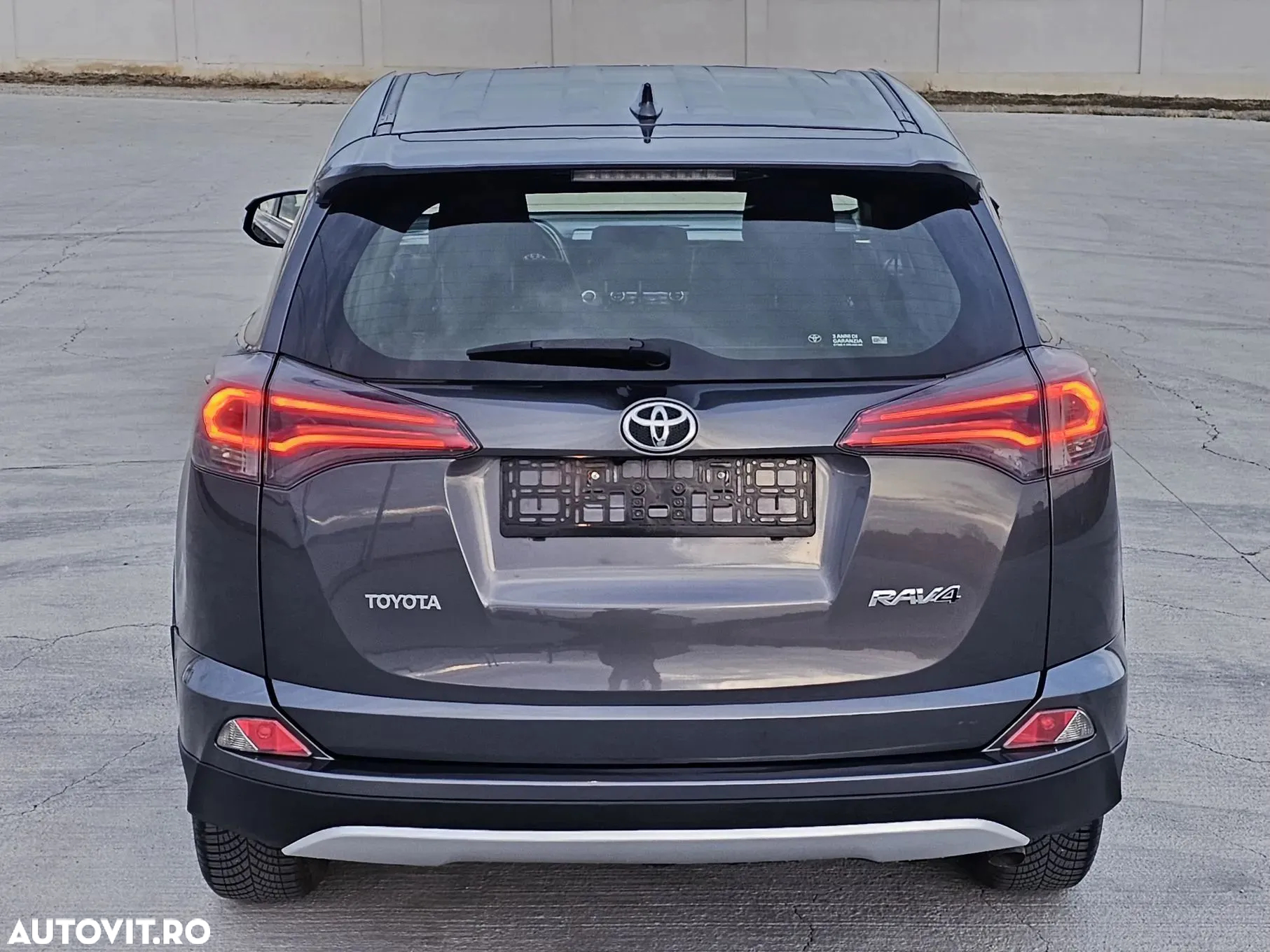 Toyota RAV4 - 14
