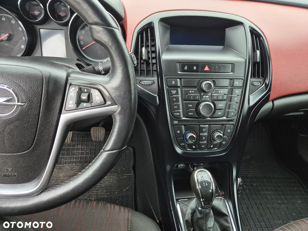 Opel Astra 1.6 Design Edition - 10