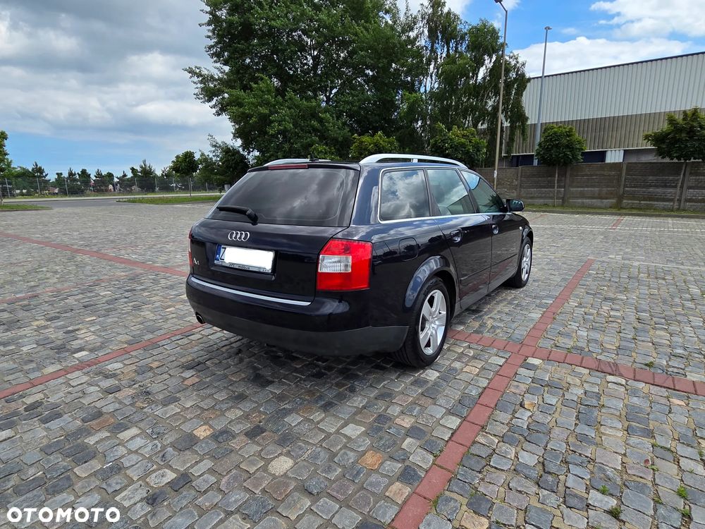 Audi A4 Avant - 8