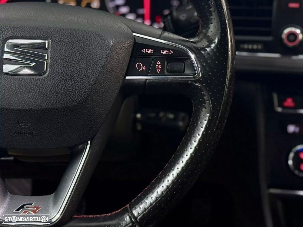 SEAT Leon ST 2.0 TDI FR Plus - 31