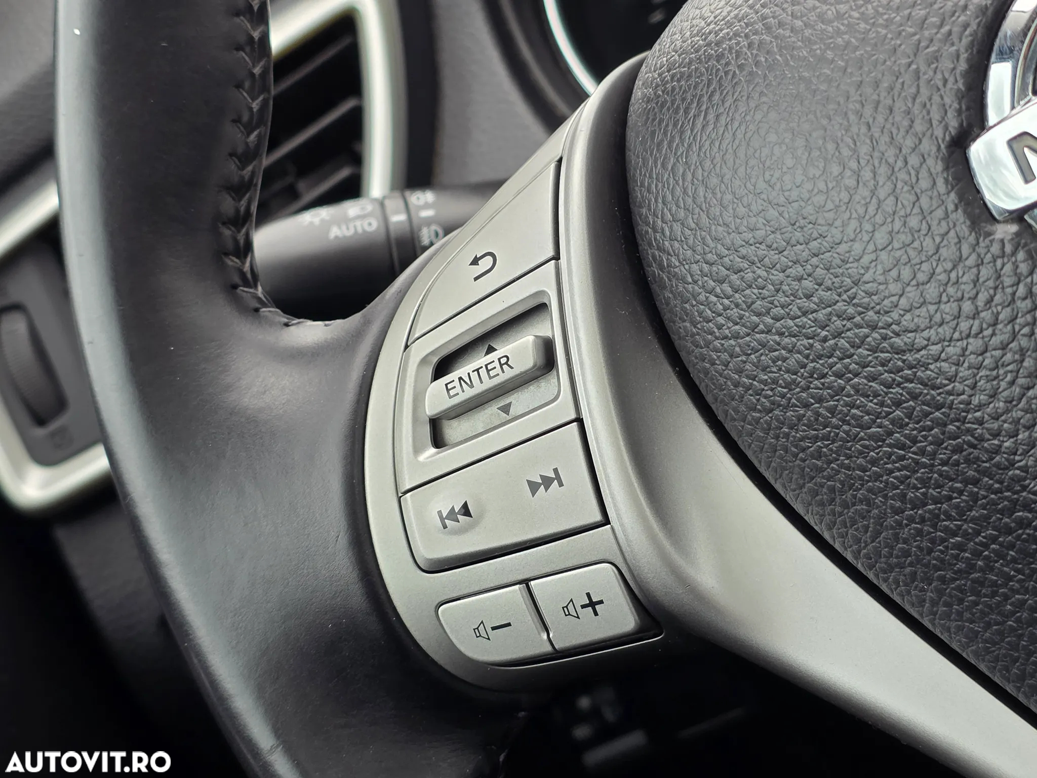 Nissan Qashqai 1.6 DCI TEKNA - 28