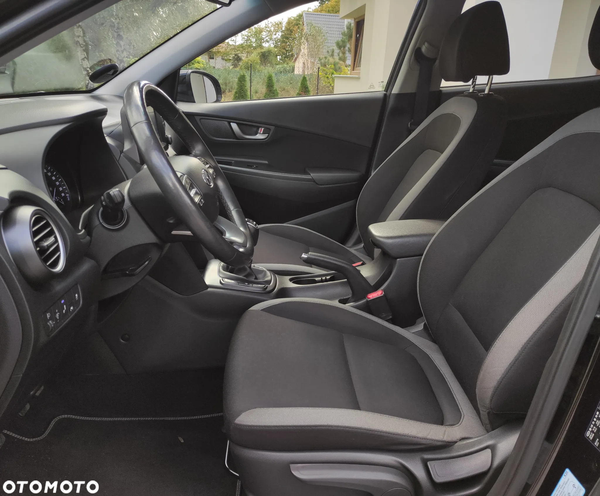 Hyundai Kona - 8