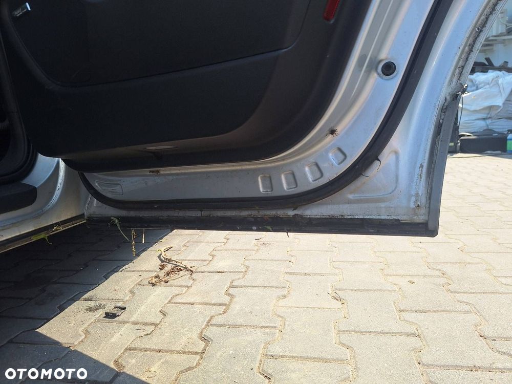 DRZWI KOMPLETNE PRAWY TYŁ AUDI Q7 4L I LY7W - 10