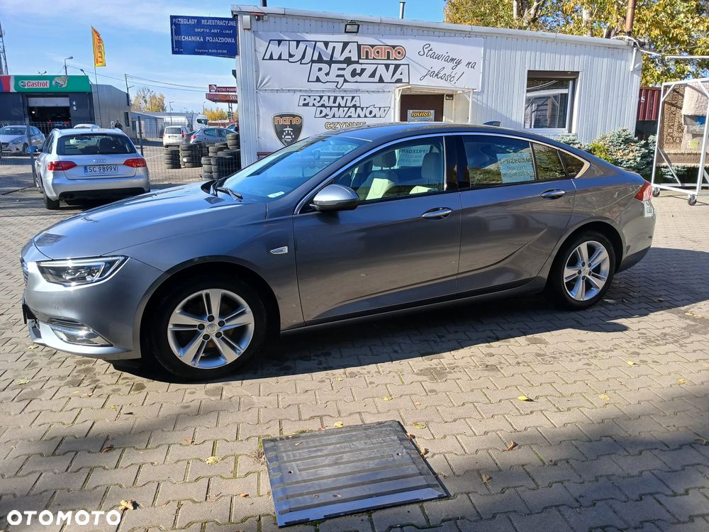 Opel Insignia 1.5 T Enjoy S&S Eco - 17