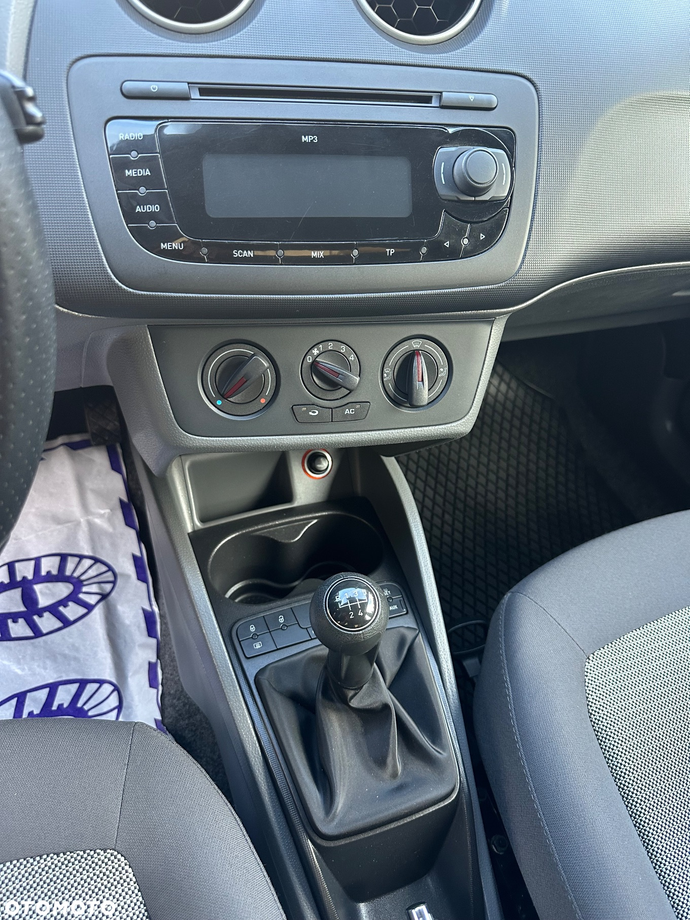 Seat Ibiza 1.4 16V Comfort Edition - 22