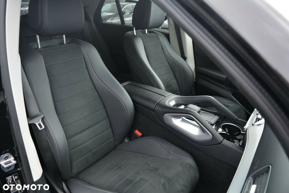 Mercedes-Benz GLE - 29