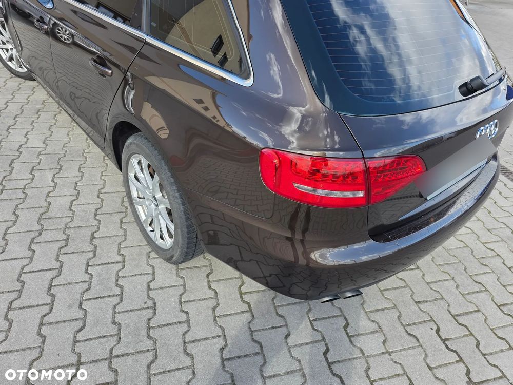 Audi A4 Avant 2.0 TDI - 11