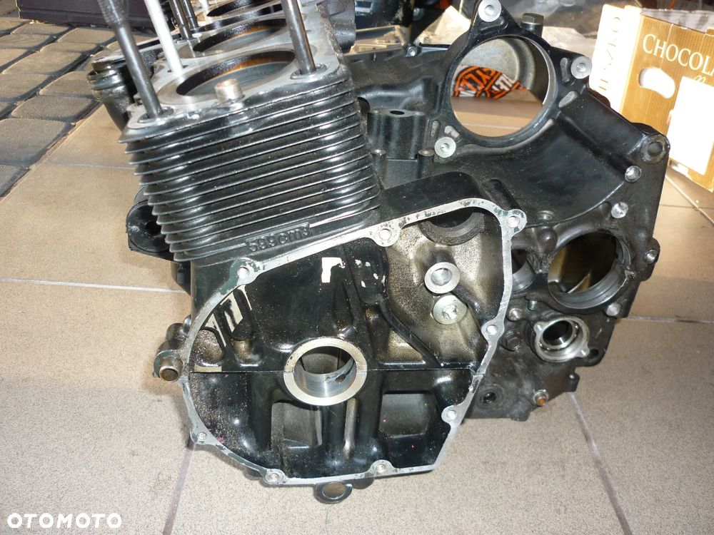 Kartery silnika Suzuki GSX F 600 rok 1995