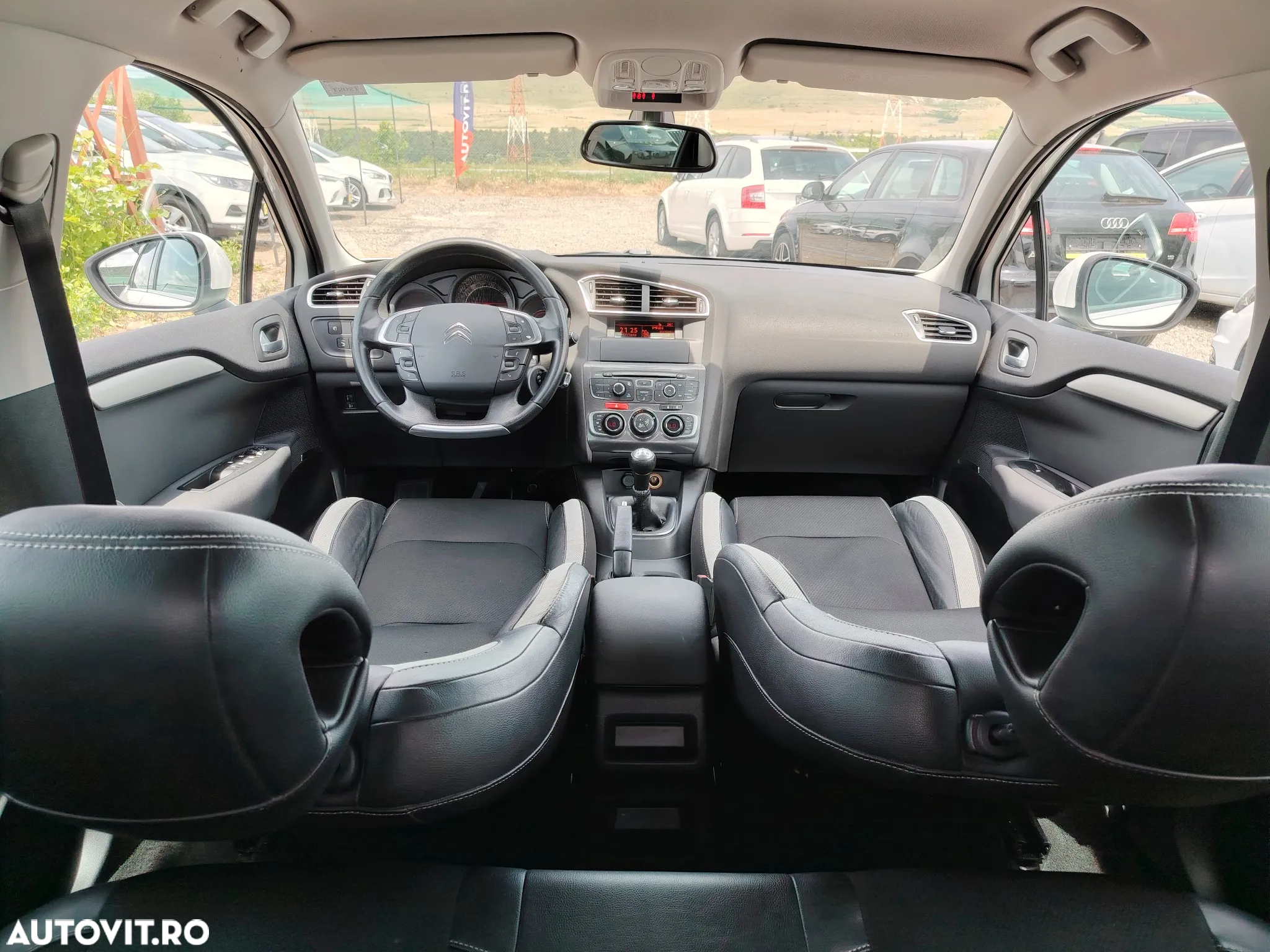 Citroën C4 HDi 90 Attraction - 12