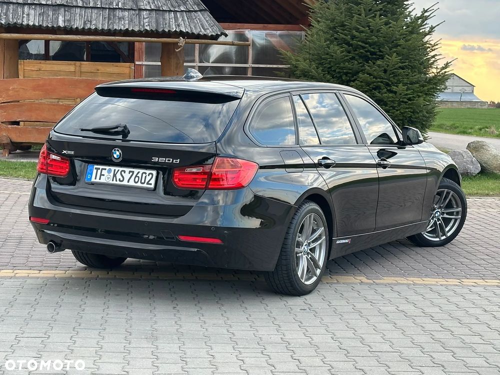BMW Seria 3 320d - 28