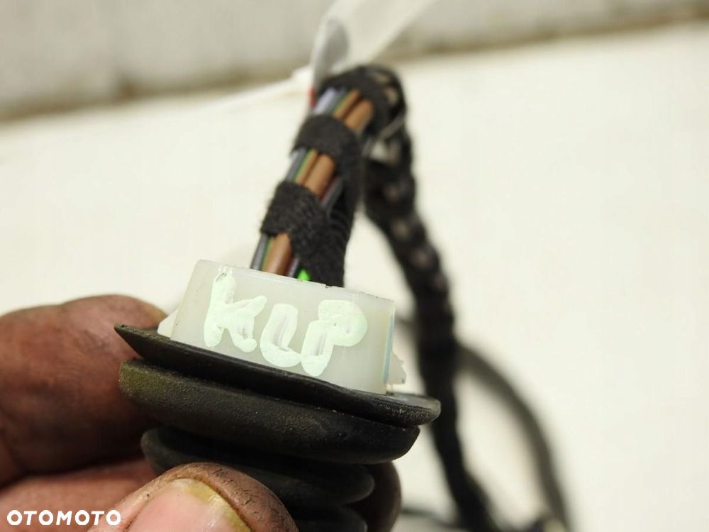 WIĄZKA INSTALACJA KLAPY SKODA FABIA II HB 5J6971147D - 3