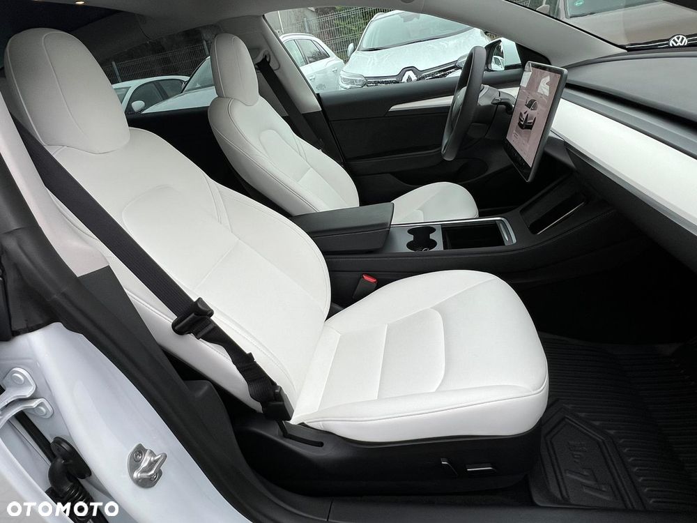 Tesla Model 3 RWD Hinterradantrieb - 19