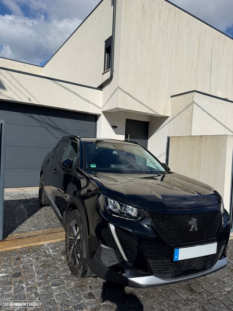 Peugeot e-2008 Allure - 9