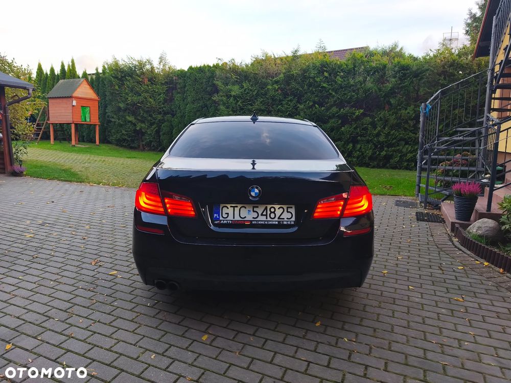 BMW Seria 5 525d - 9
