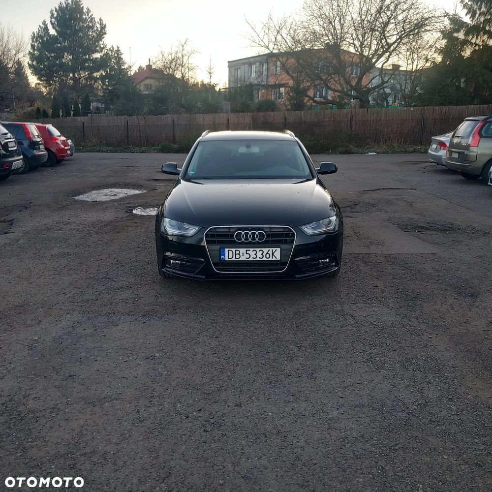 Audi A4 Avant 2.0 TDI DPF Ambiente - 2