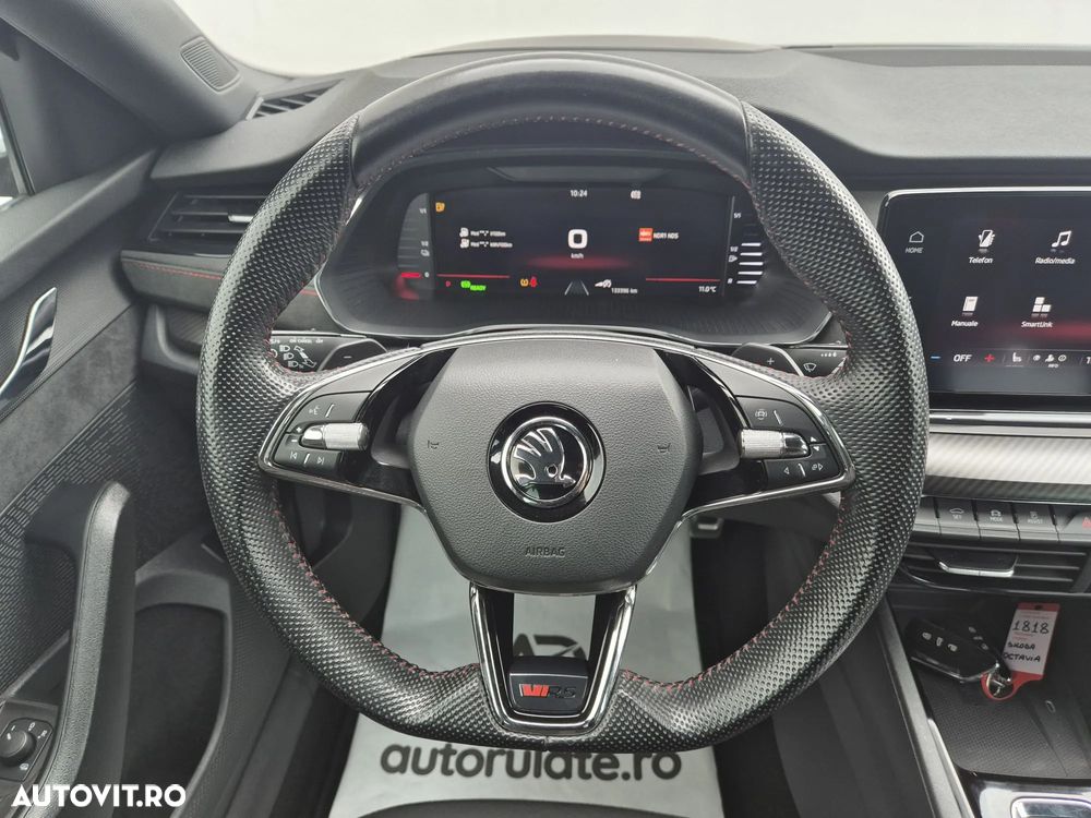 Skoda Octavia 1.4 TSI DSG RS - 14