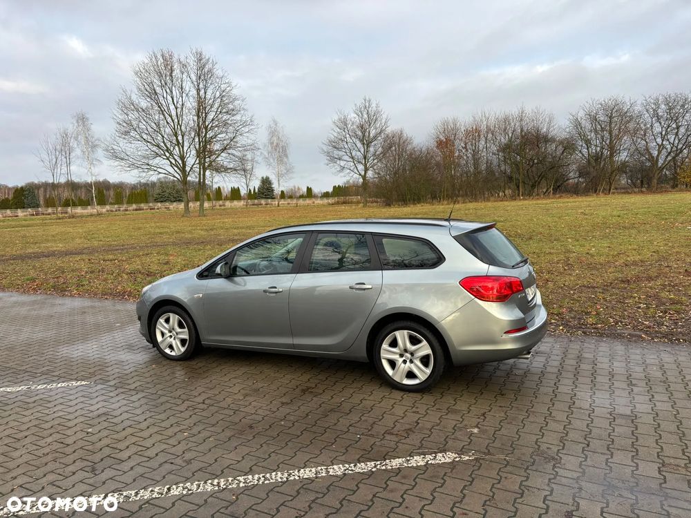 Opel Astra - 19