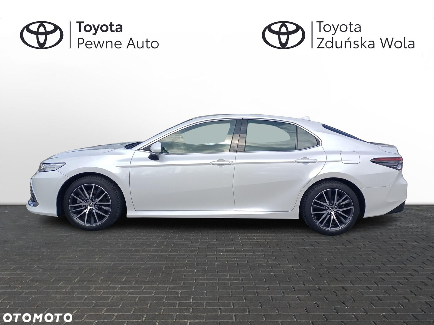 Toyota Camry - 8