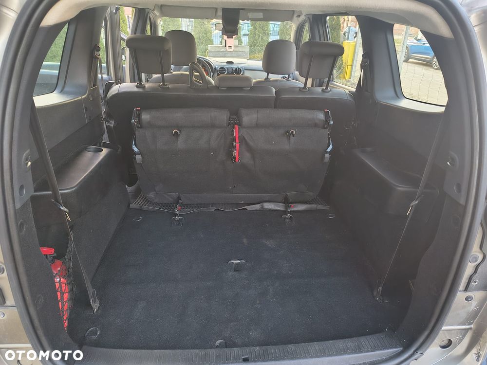 Dacia Lodgy 1.5 dCi Stepway - 14