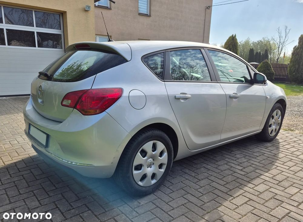 Opel Astra 1.6 Active EU6 - 5
