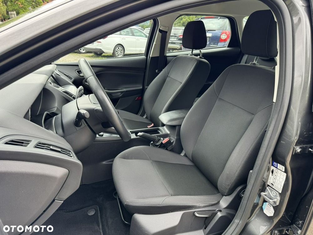 Ford Focus - 23