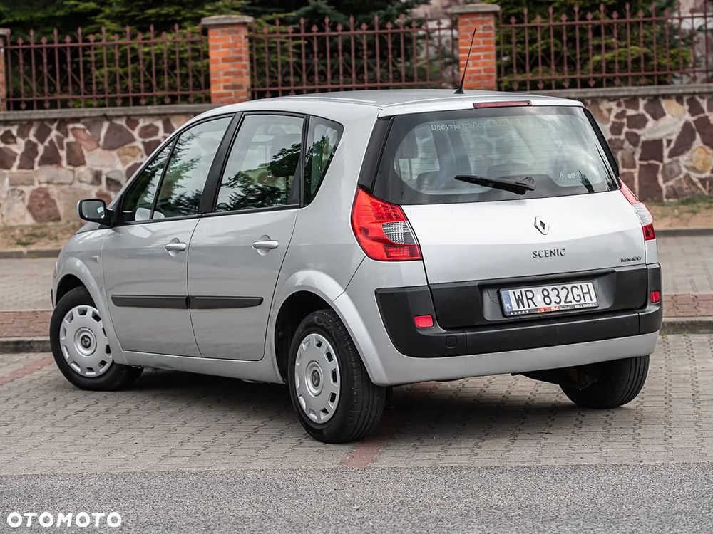 Renault Scenic 1.6 16V Confort Expression - 3