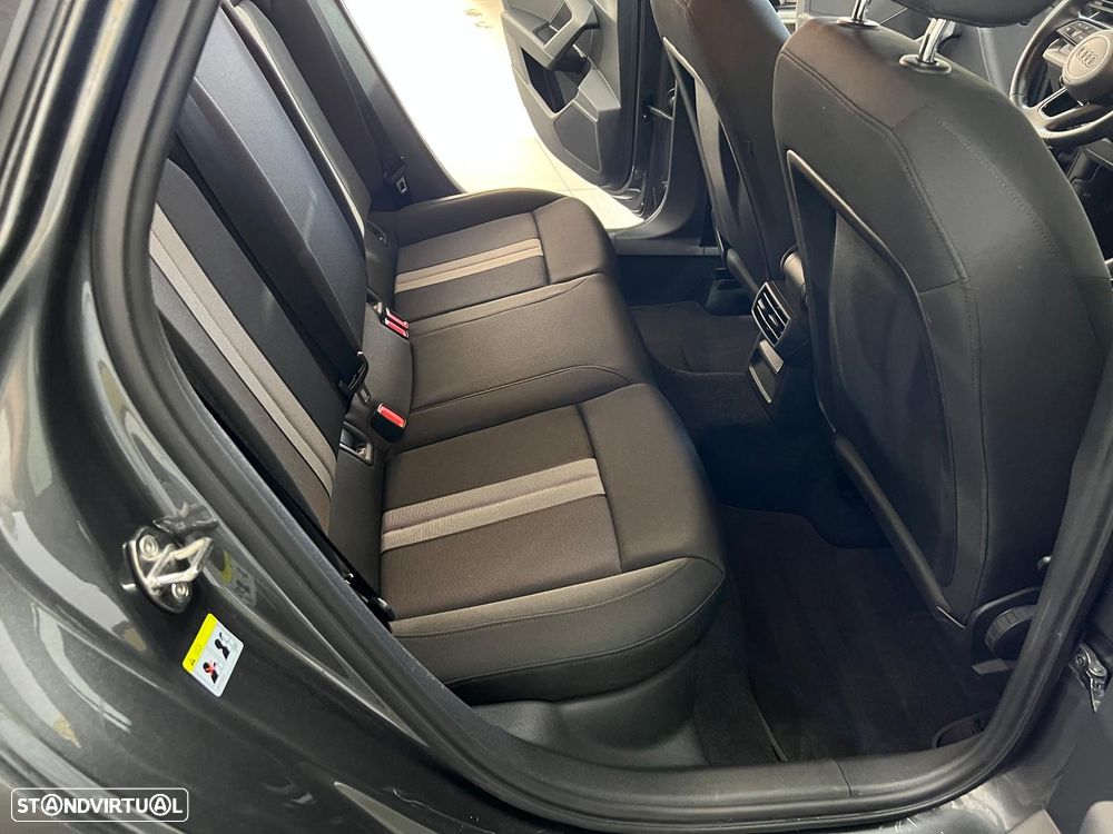 Audi A3 Sportback 30 TDI S line S tronic - 10