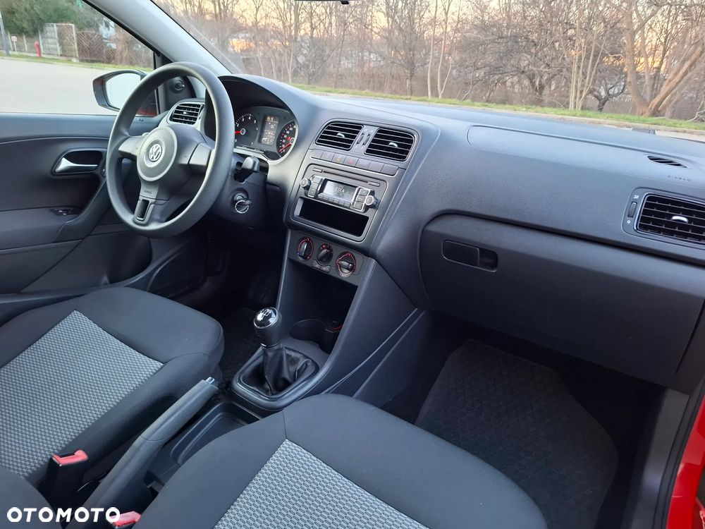 Volkswagen Polo 1.2 Blue Motion Technology Trendline - 31