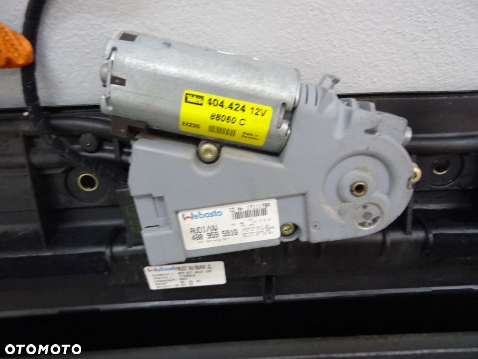 SZYBERDACH AUDI A4 B6 KOMBI 8E0877255B NR16 - 8