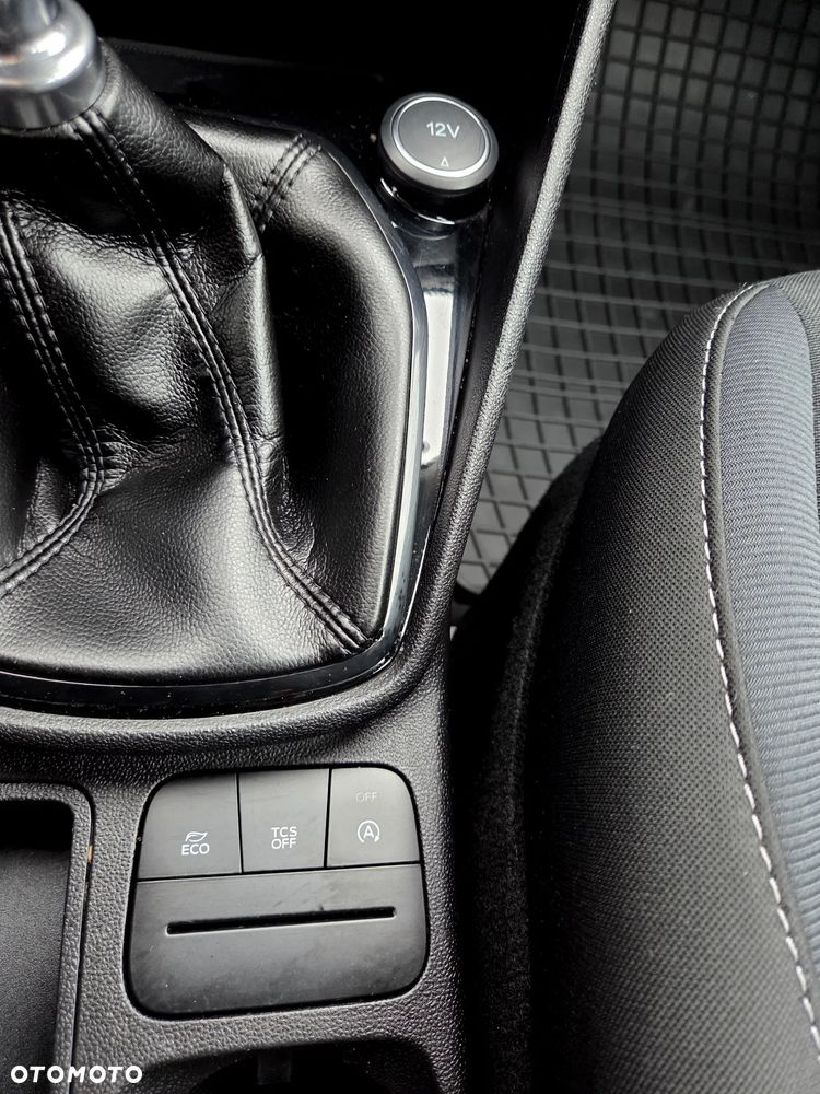 Ford Fiesta 1.0 EcoBoost S&S TREND - 12