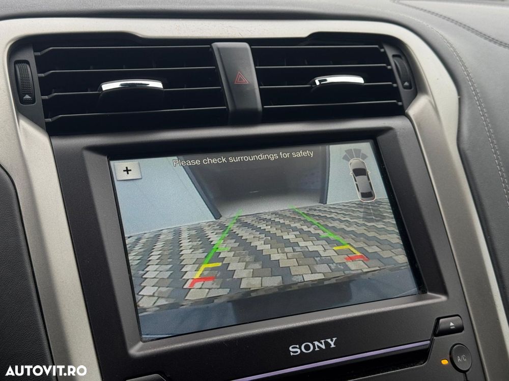 Ford Mondeo - 12