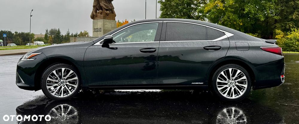 Lexus ES 300h Business Edition - 15