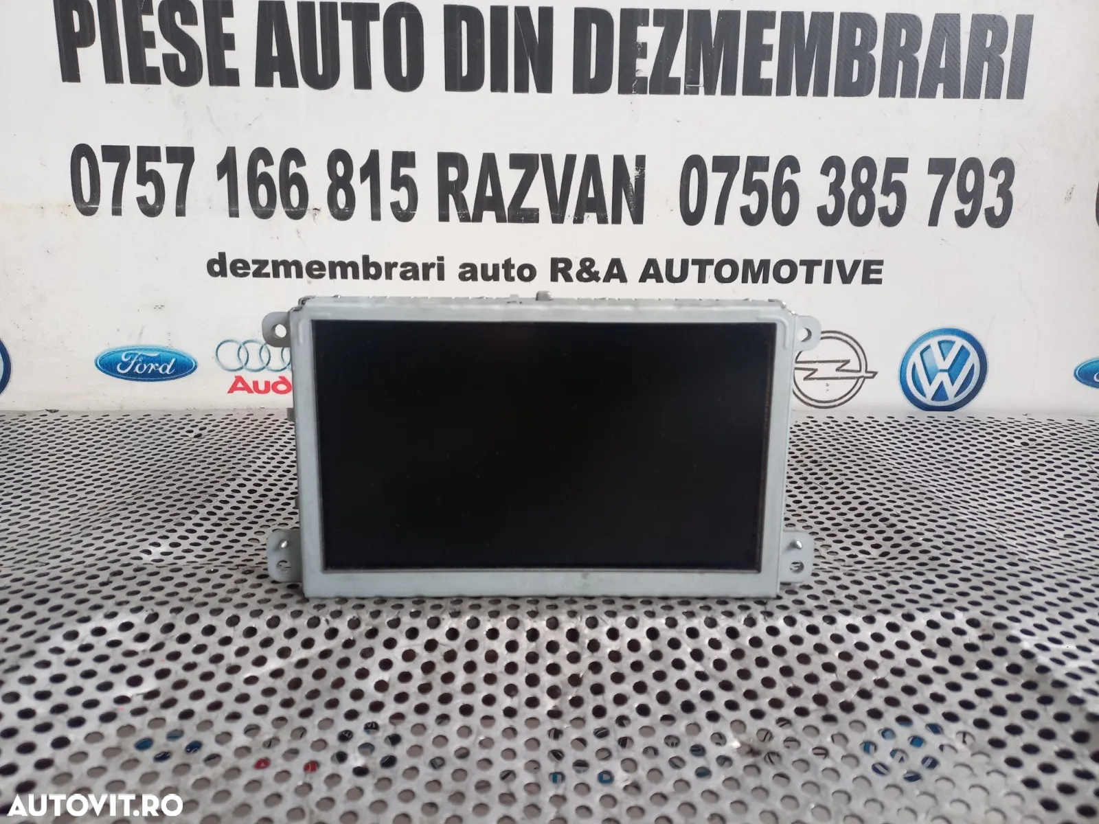 Display Navigatie Audi Q7 4L An 2006-2007-2008-2009-2010-2011-2012-2013-2014-2015-2016 Cod 4FB Dezm - 2