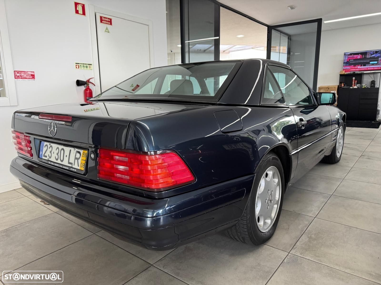 Mercedes-Benz SL 280 - 11