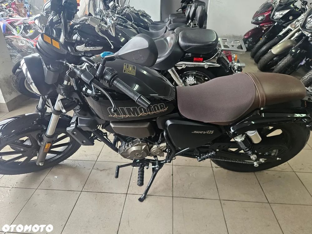 QJMOTOR SRV 125 - 11