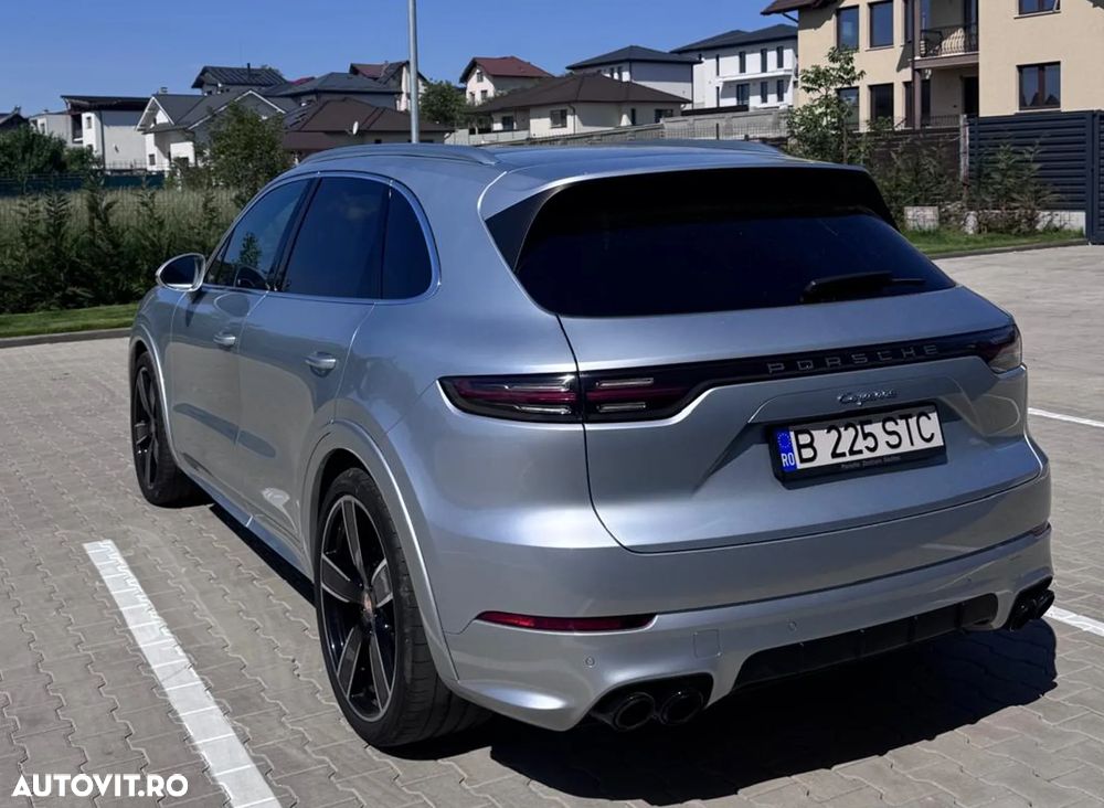 Porsche Cayenne Tiptronic S - 2