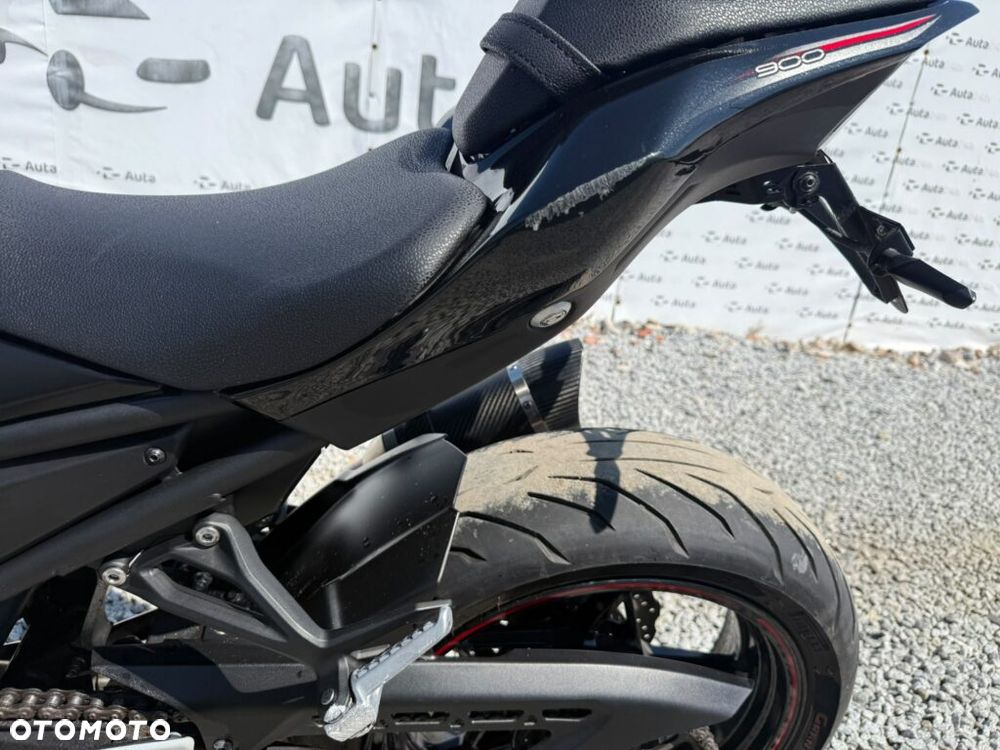 Kawasaki Z 900 - 12