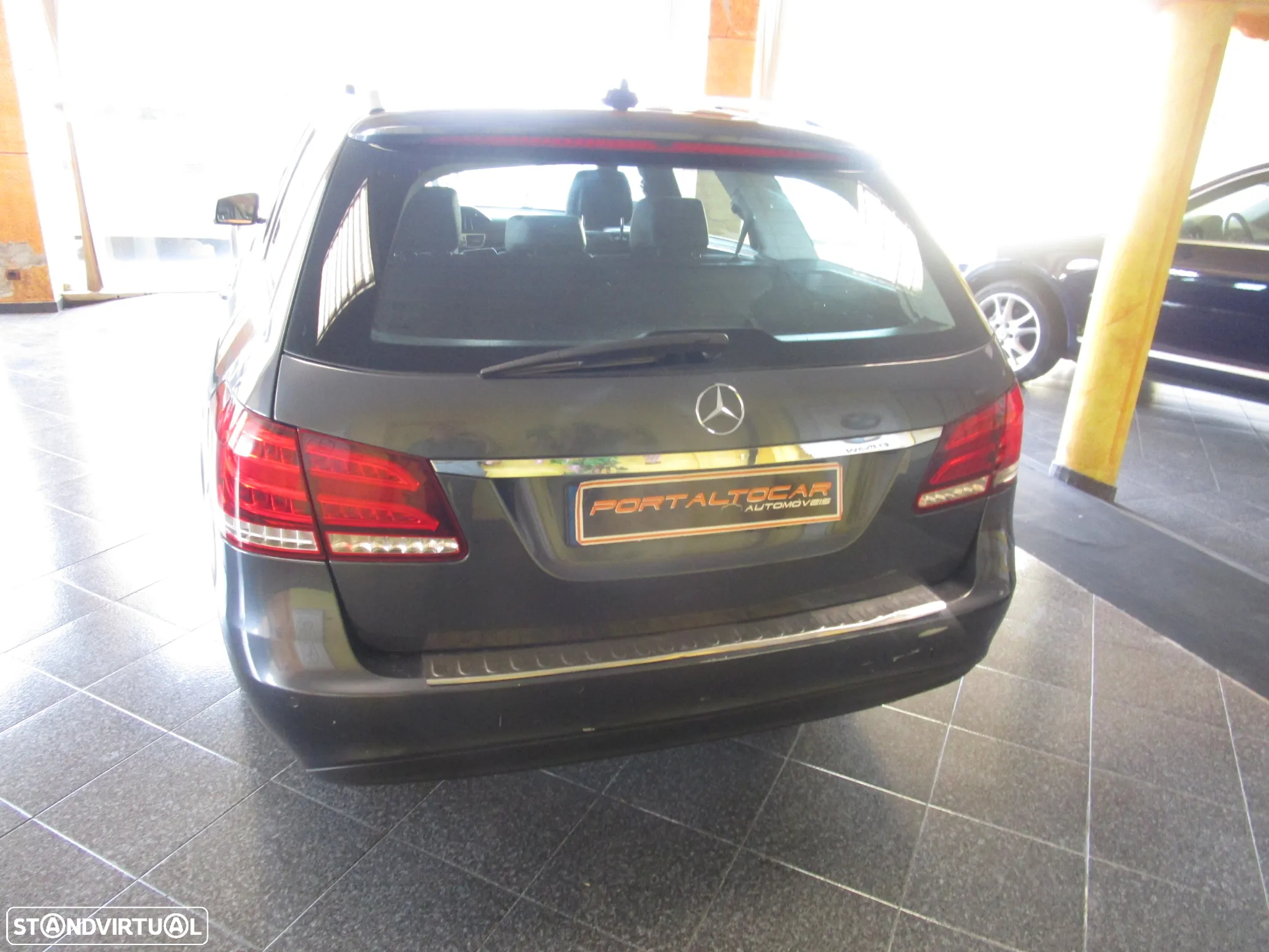 Mercedes-Benz E 200 T CDI DPF BlueEFFICIENCY 7G-TRONIC Avantgarde - 5